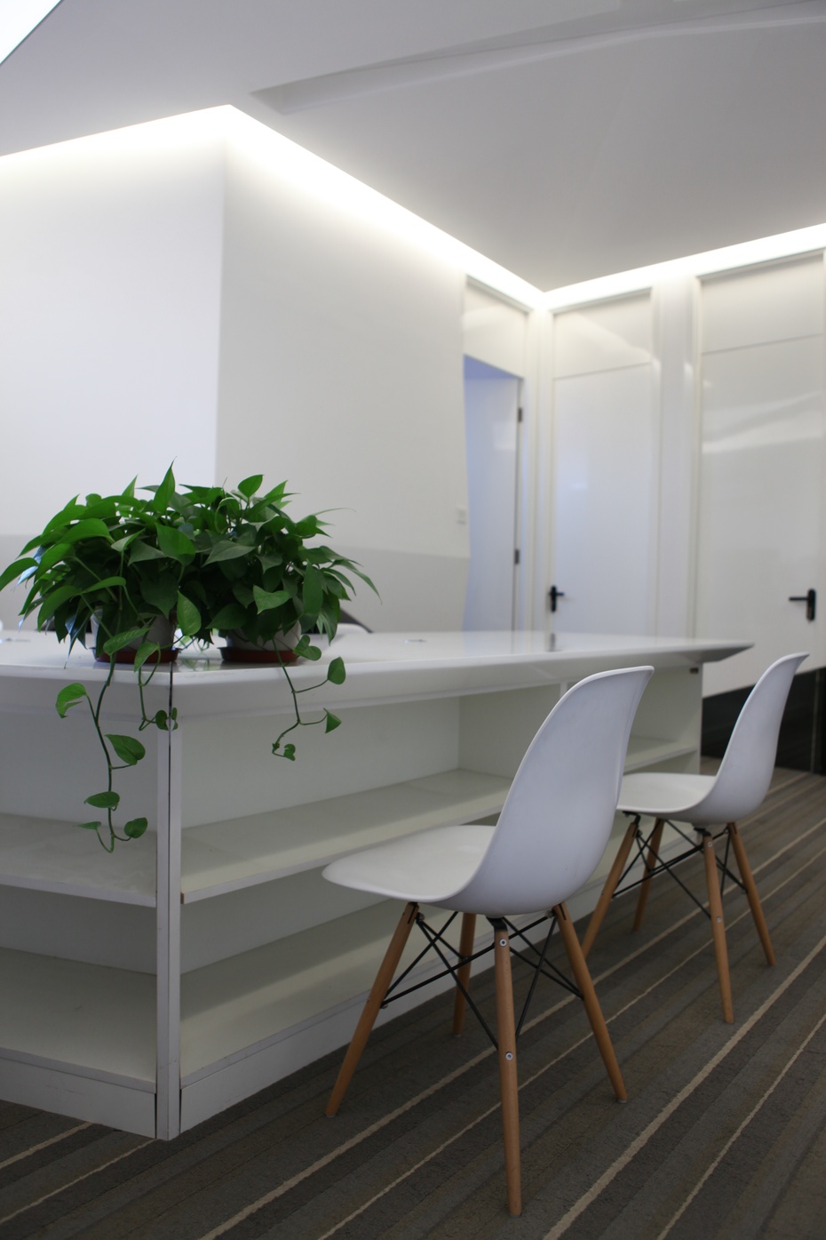 嘉定區(qū)小清新辦公室裝修設(shè)計案例-第2張圖片-上海古都建筑設(shè)計集團(tuán) 嘉定區(qū)小清新辦公室裝修設(shè)計案例-第2張圖片-上海古都建筑設(shè)計集團(tuán)