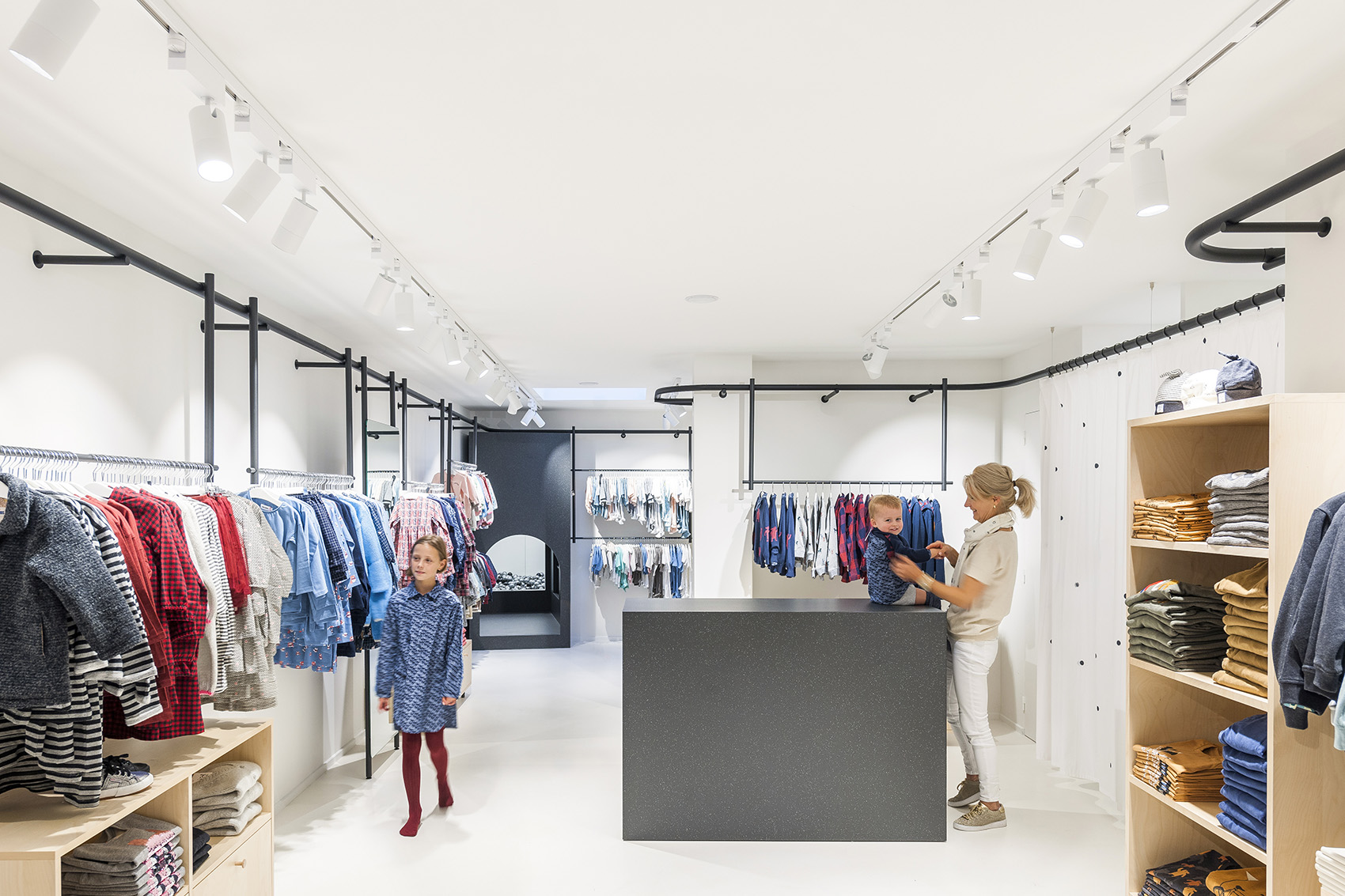 浦東新區(qū)簡約風(fēng)童裝店辦公室裝修設(shè)計-第3張圖片-上海古都建筑設(shè)計集團(tuán)