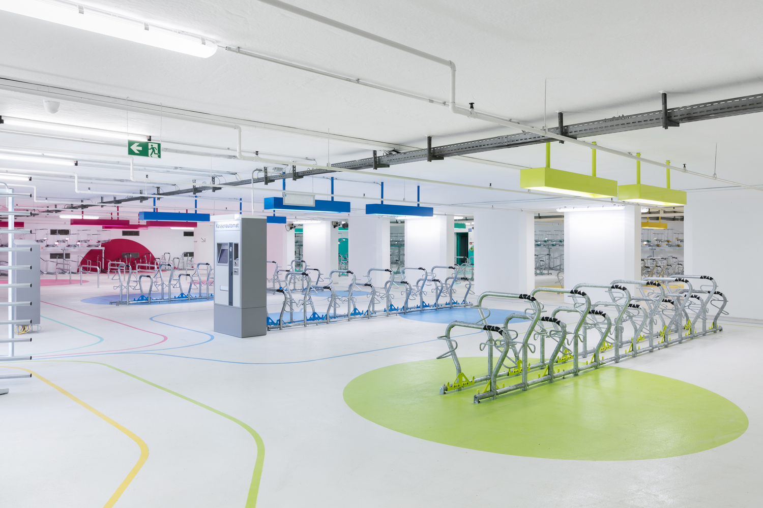 現(xiàn)代簡(jiǎn)約自行車停車場(chǎng)裝修設(shè)計(jì)-第5張圖片-上海古都建筑設(shè)計(jì)集團(tuán)